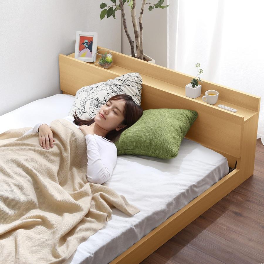 ニトリ（NITORI） ベッド セミダブル 宮・コンセント付き北欧調フロア