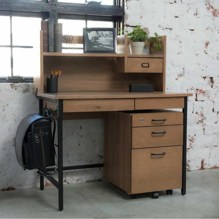 ウットフォークを代表とする男前デスク！アイアン脚の学習机10選