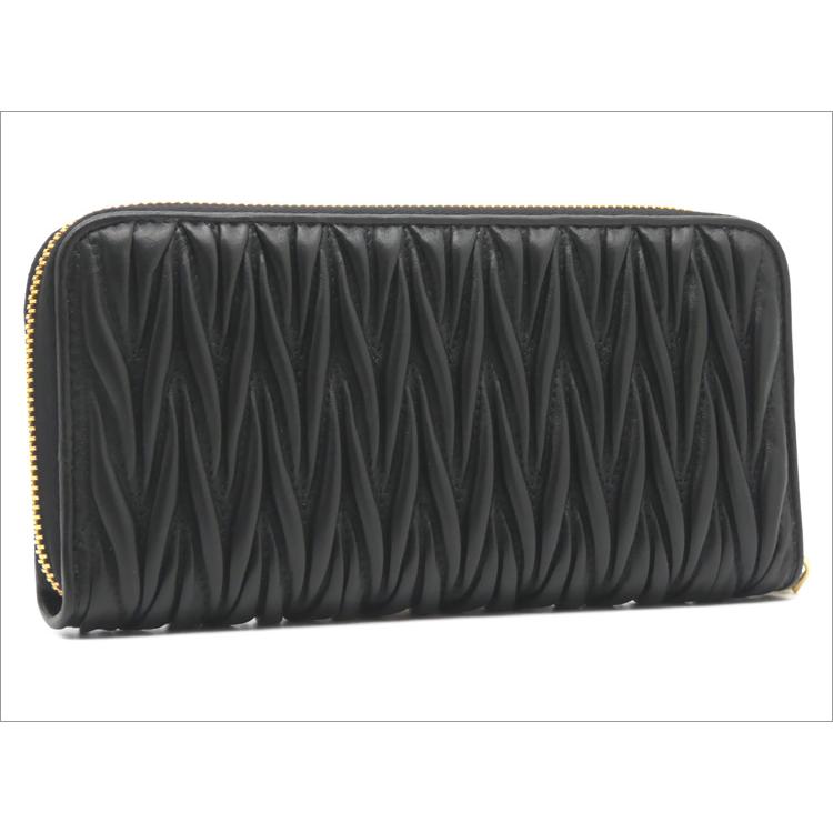 miu miu（ミュウミュウ） マテラッセレザー 財布 ブラック