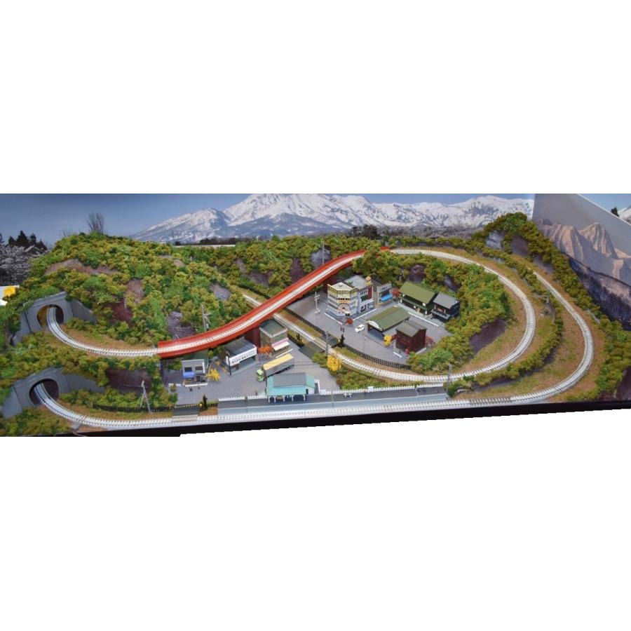 鉄道模型 ジオラマレイアウト Nゲージ用 単線120x60cm 8の字立体交差