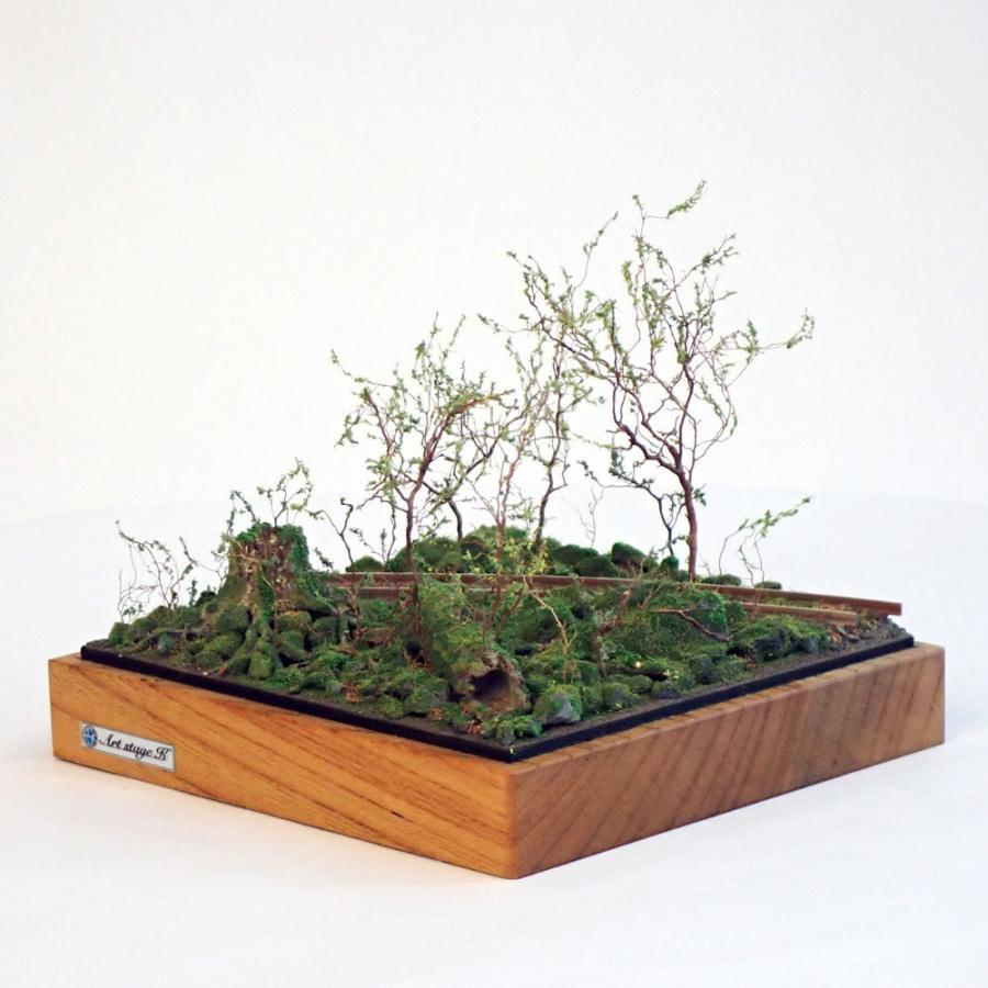 森林鉄道 新緑と苔むした倒木 ：Art Stage K 塗装済完成品 1/87