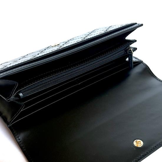 GUCCI（グッチ） 最新作! 二つ折り 長財布 ブラック 779785 CWC1G 1000