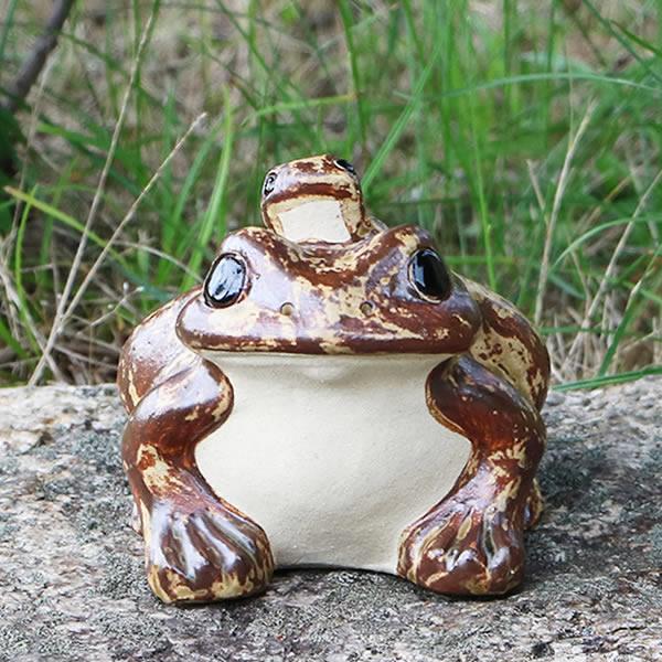 信楽焼 蛙 置物 かえる 陶器 縁起物 かわいい カエル おしゃれ ギフト