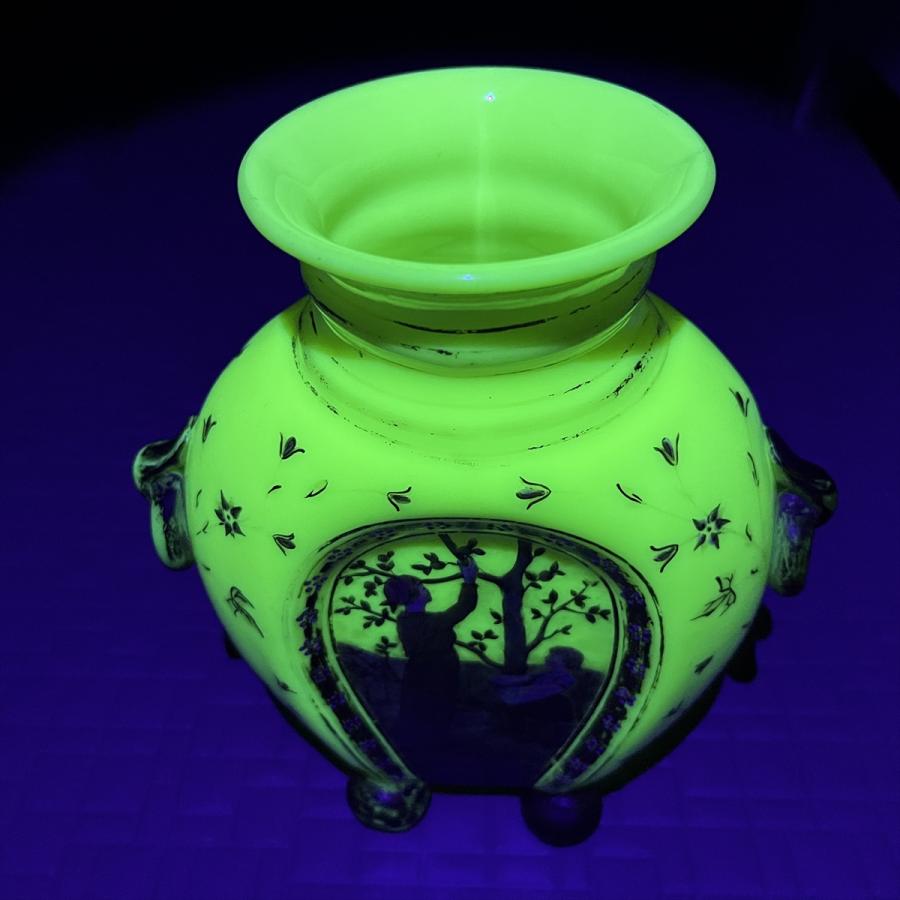 アンティーク オールドバカラ オパーリングラス 金彩エナメルハンド