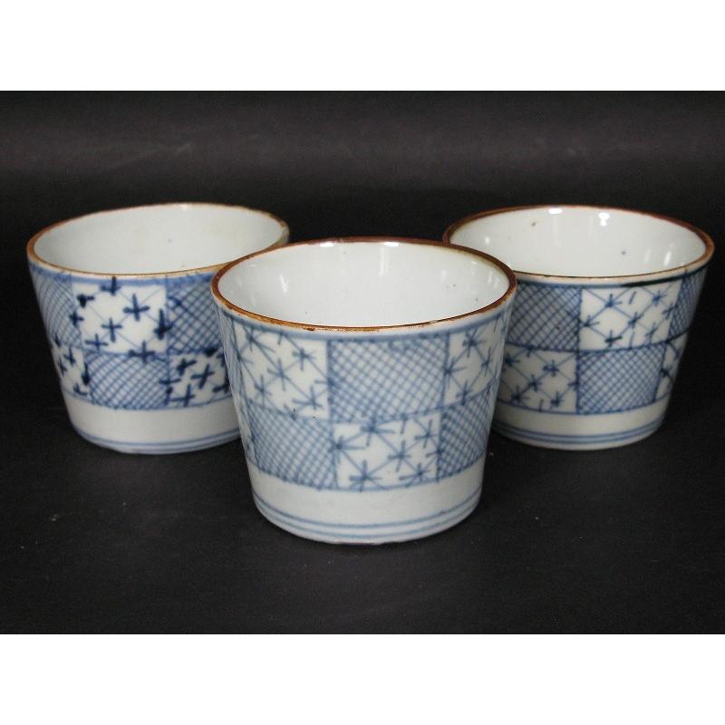 古伊万里 染付 石畳地文 市松文 見込み昆虫文 蛇の目高台 縁紅 蕎麦