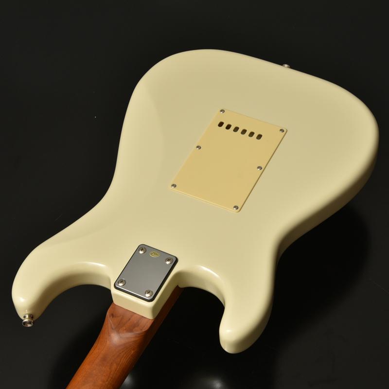 Bacchus（バッカス） BST-2-RSM/M ローステッドメイプルネック採用