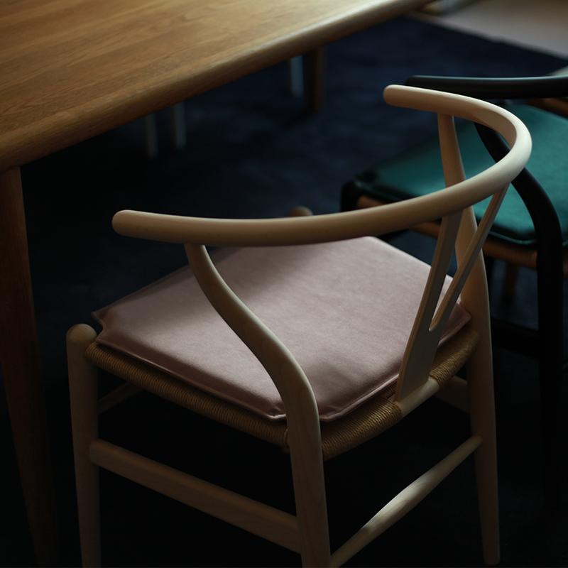 Carl Hansen ＆ Son（カール・ハンセン＆サン） yチェア用クッション
