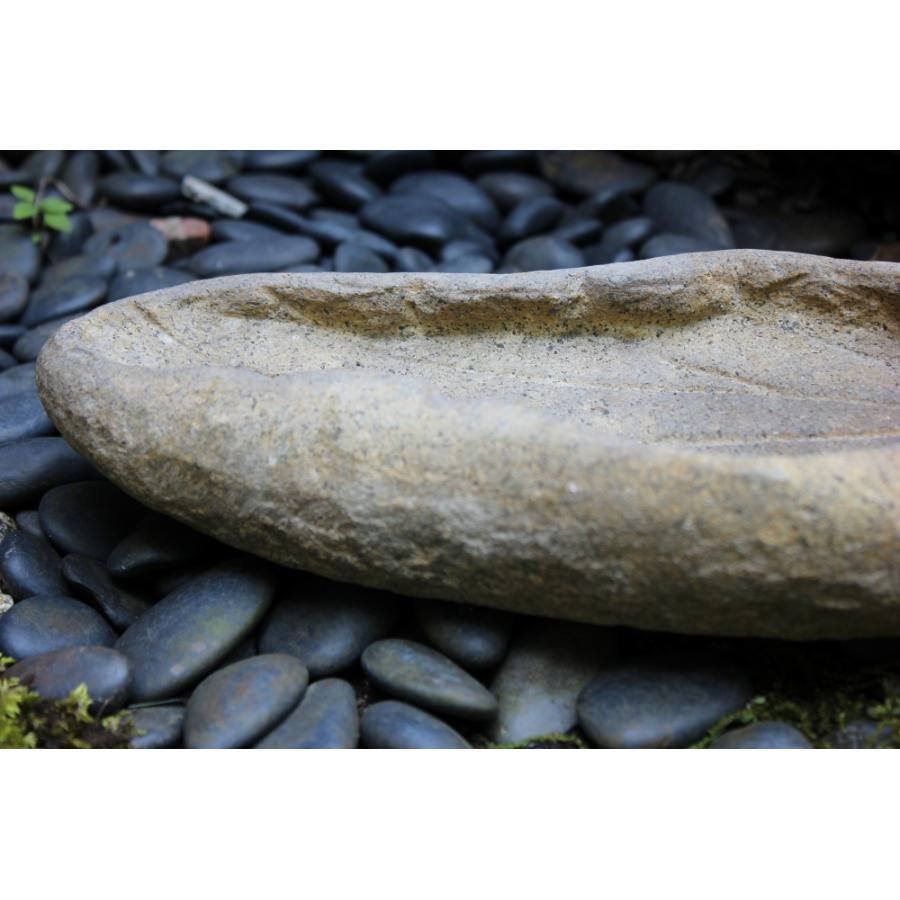 木の葉の水盤｜水鉢 手水鉢 天然石 石製 バードバス : 株式会社杉田