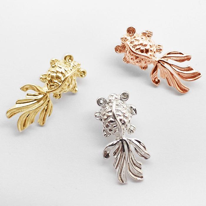 カン付き金魚チャーム (28) 1個 メタル チャーム 金魚 夏 ハンドメイド