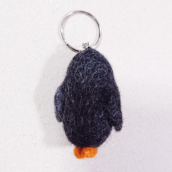 ペンギンさんのキーホルダー / フェルト 羊毛 ハンドメイド 手づくり