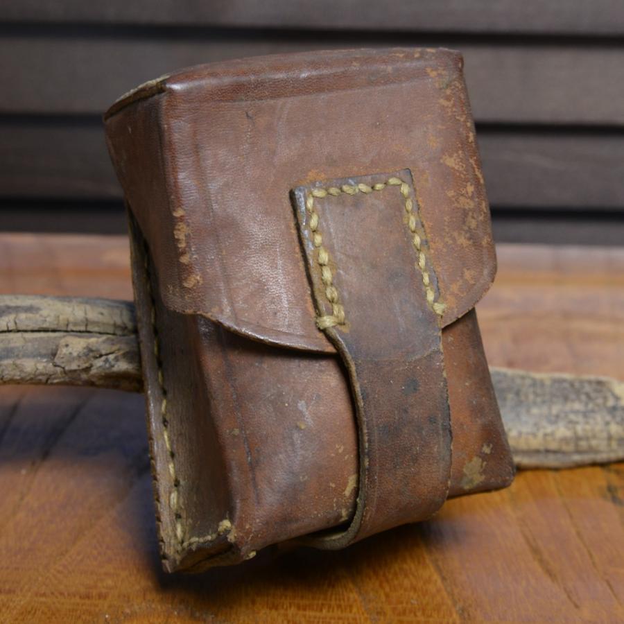 セルビア軍放出品 ツァスタバ M48用 シングル 弾薬ポーチ レザー製