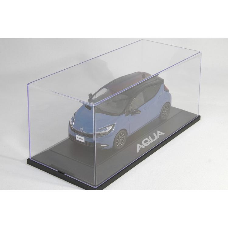 トヨタ特注 1/30 新型 アクア ブラックマイカ × グレイッシュブルー