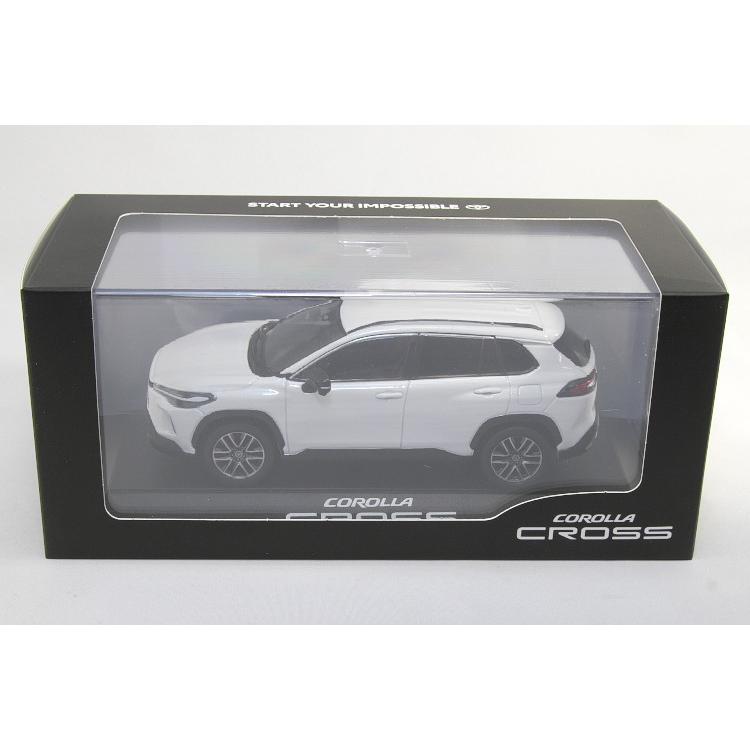 トヨタ特注 1/30 カローラ クロス 2025 カラーサンプル プラチナ