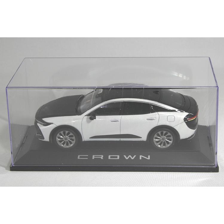 トヨタ特注 1/30 新型 クラウンクロスオーバー 2022 カラーサンプル