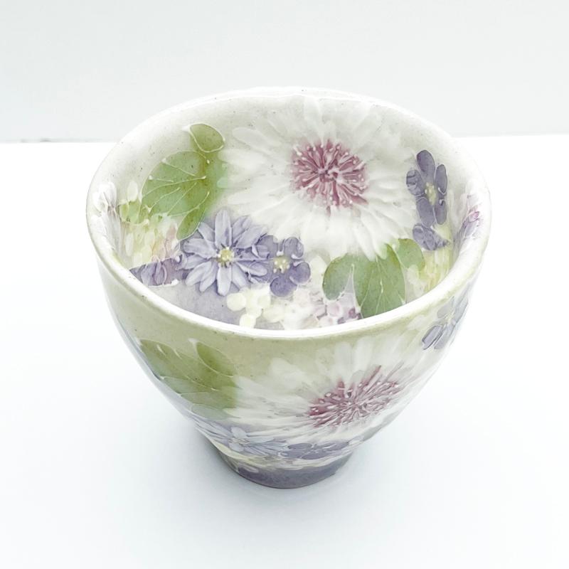 工房ゆずりは 湯呑茶碗 花かざり 瀬戸焼 花柄 優しい感性 女性だけの