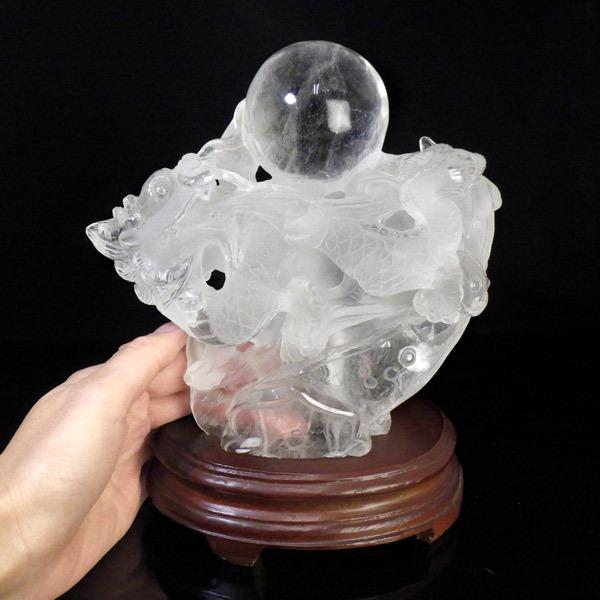 水晶 龍 彫刻 置物 龍彫り 台付き 天然石 パワーストーン 彫り物