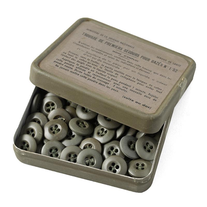 MILITARY（ミリタリー） 実物 USED フランス軍 ファーストエイドキット