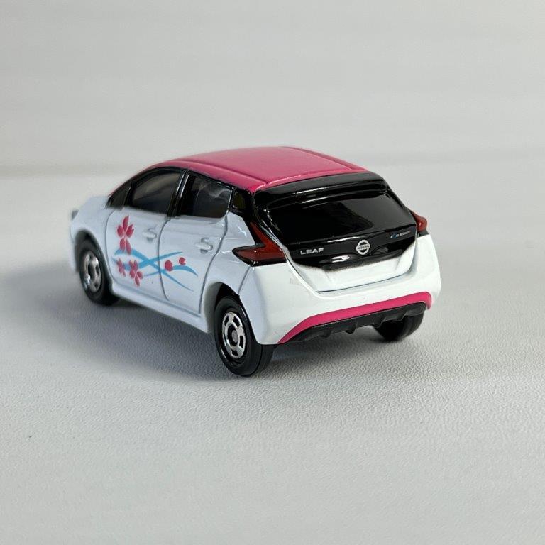 トミカ トミカで巡る！日本の伝統コレクション Vol.8 日産 リーフ 桜