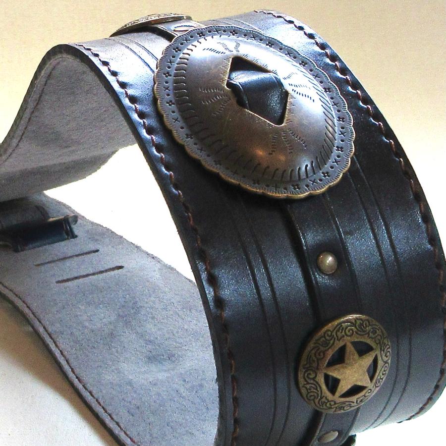 本革製ギター・ストラップ（ネイビー／コンチョ） : WIZARD LEATHER