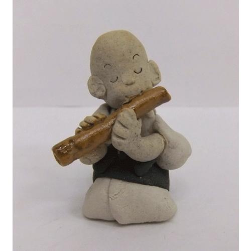 手作りの陶人形 一休さん 横竹笛 縁起 癒し 美濃焼人形 細川智晴作