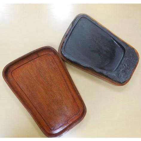 送料無料 ◇ 工芸品 硯 書道具 木箱付き 梅 桃 彫刻 : 日本ホーエイ