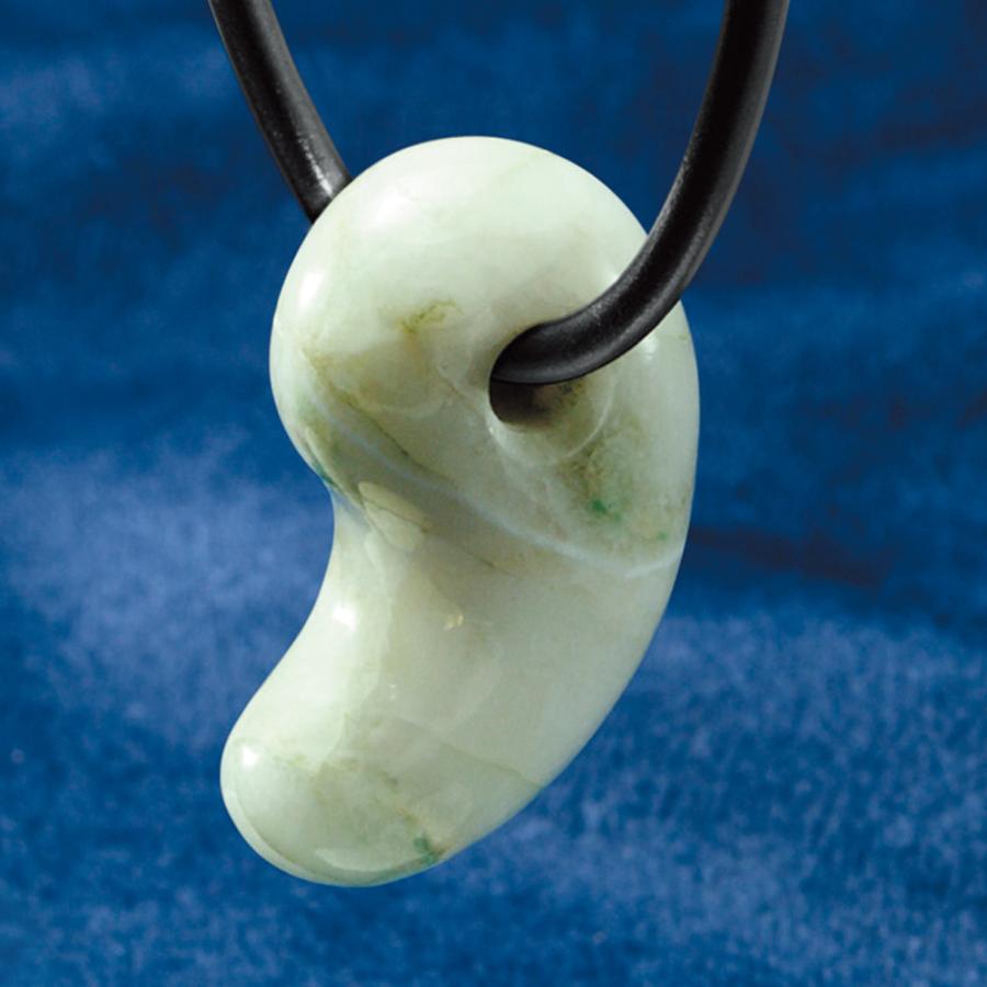 糸魚川本翡翠 使用 「 古代翡翠 勾玉 」 ネックレス 50cm アクセサリー