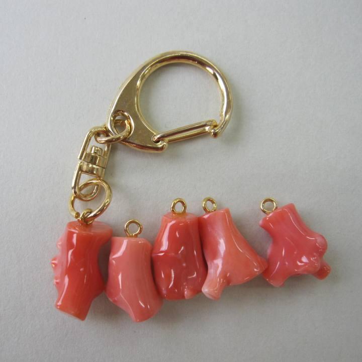 ピンク珊瑚 枝のキーホルダー 小物 アクセサリー お守り 『宝石サンゴ