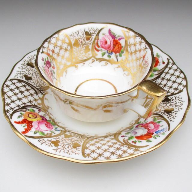 コールポート 金彩花束絵 ティー＆コーヒーカップ＆ソーサー