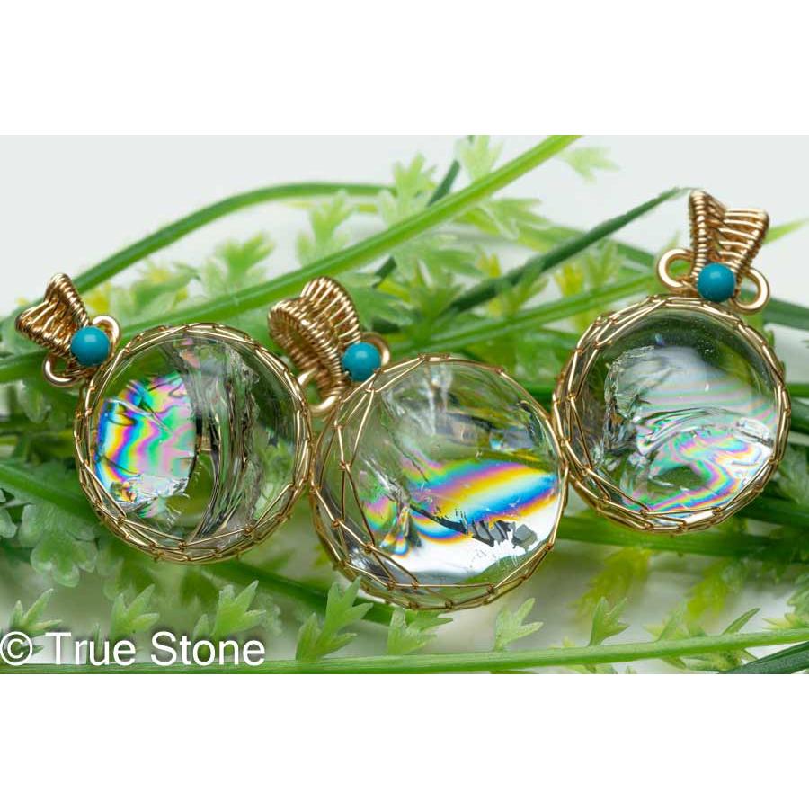 アイリスクォーツ ペンダントトップ 水晶丸玉 レインボークォーツ 虹