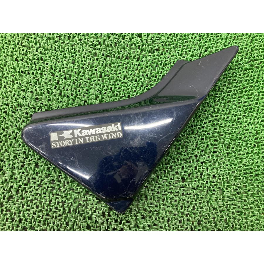 カワサキ（Kawasaki） ゼファー400 サイドカバー 右 紺M 36001-1423