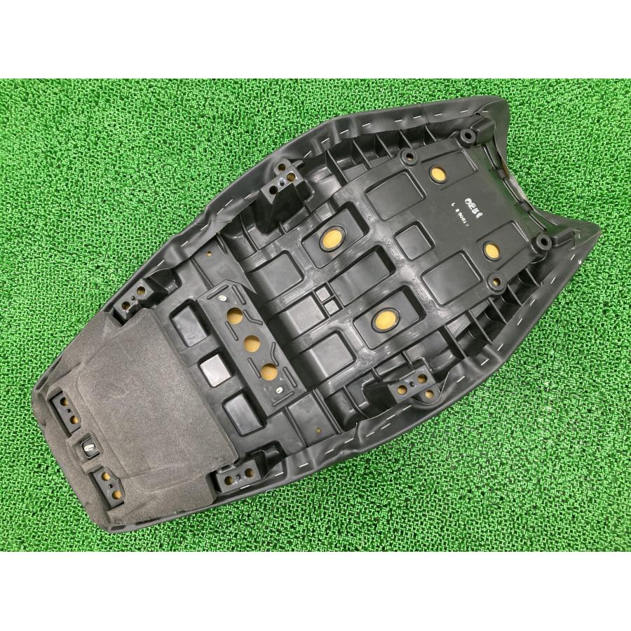 カワサキ（Kawasaki） ZZ-R1400 シート 53066-0161 純正 中古 バイク