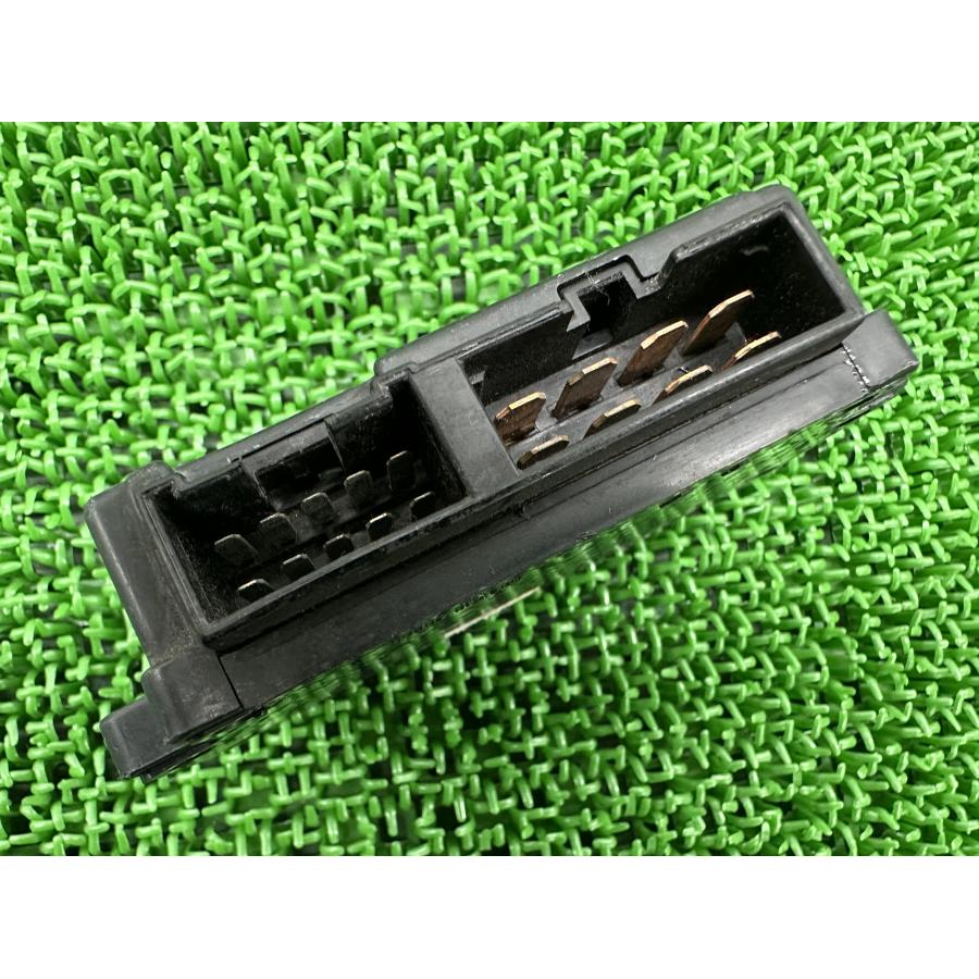 カワサキ（Kawasaki） ZX-10 ヒューズボックス 26021-1063 純正 中古