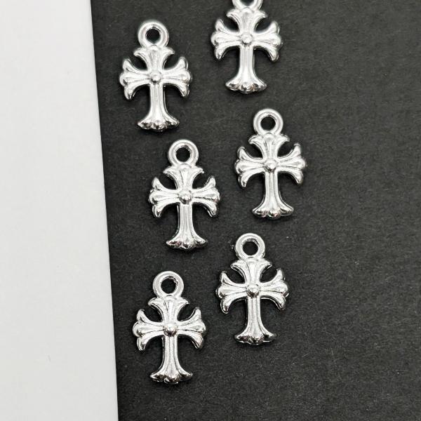 クロス チャーム 十字架 15mm 6個 シルバー色 十字 アンティーク調