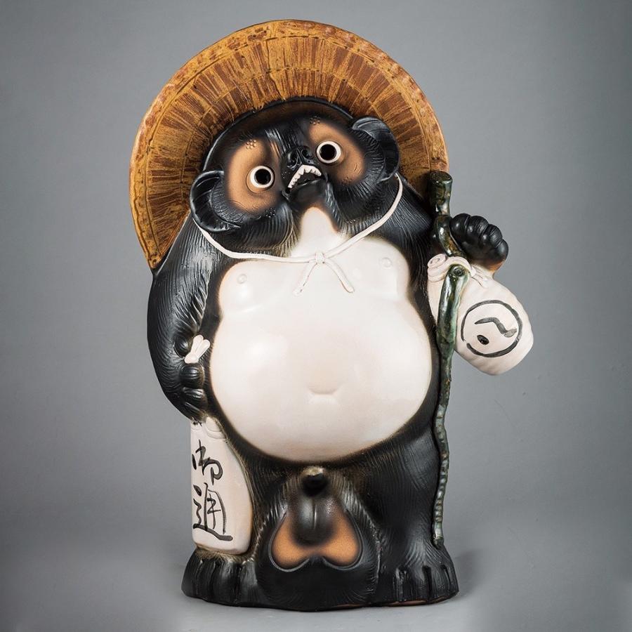 信楽焼たぬき25号 福ひねり狸 H81cm : 器屋一信ヤフー店 - 通販