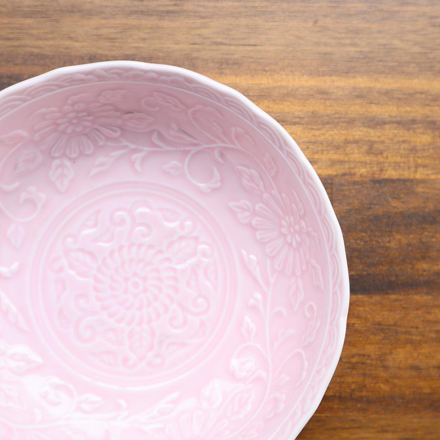 有田焼 唐草彫小鉢 （ピンク・白磁・青磁） : 有田焼 器の華 まるふく