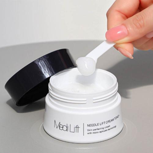 YA‐MAN（ヤーマン） スキンケアクリーム / 塗る純金ニードル / ハリ