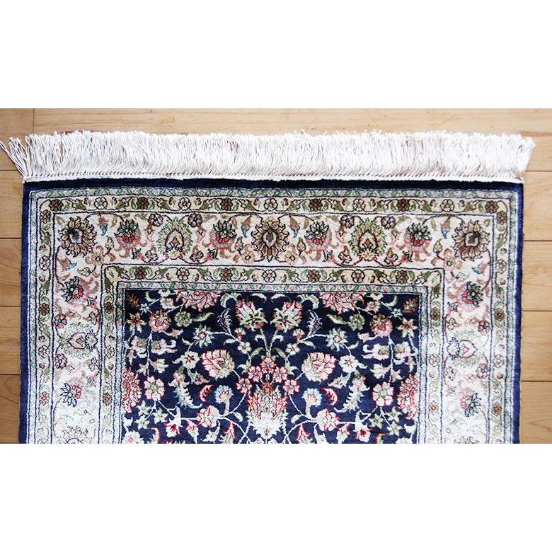 中国シルク段通 シルク絨毯 最高級 260段 ロングの玄関マット