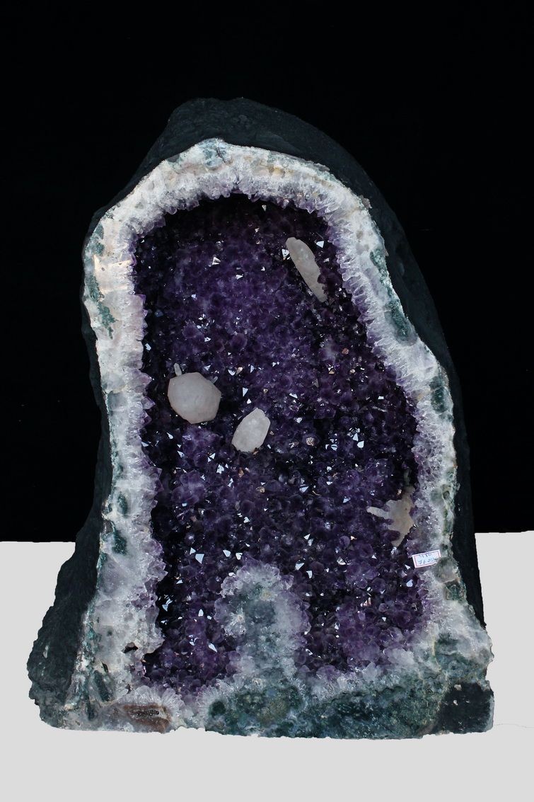 76.3Kg ブラジル産 ファントムカルサイトアメジストドーム同梱不可