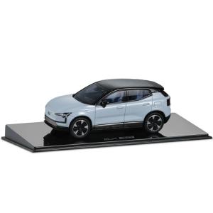 ボルボ特注 Paudi model 1/18 ボルボ Volvo XC40 R-DESIGN ホワイト