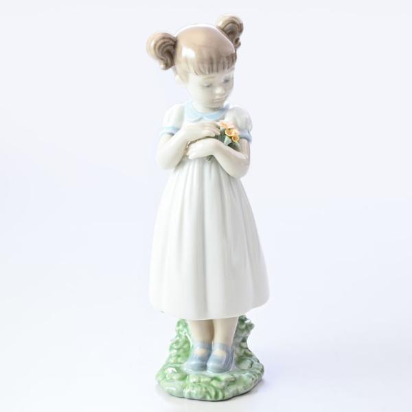 LLADRO（リヤドロ） 素敵なお花 フィギュア 人形 女性 女の子 リアドロ