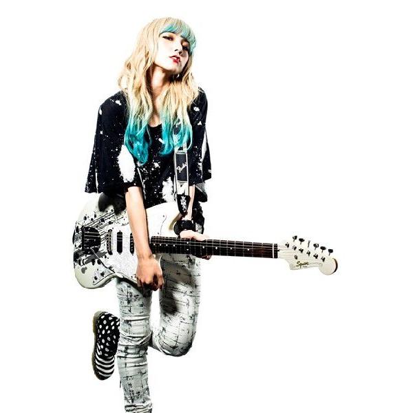 Fender（フェンダー） Squier SCANDAL MAMI JAZZMASTER PEARL WHITE