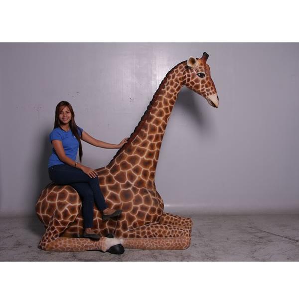 アニマルビッグフィギュアシリーズ【すわるキリン】（等身大フィギュア