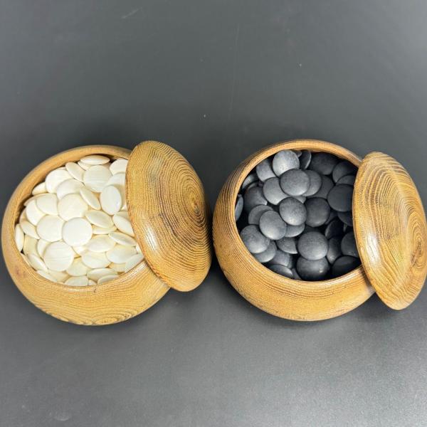 良品 高級囲碁5点セット 36号蛤碁石 特大碁笥 桐箱 5.9寸