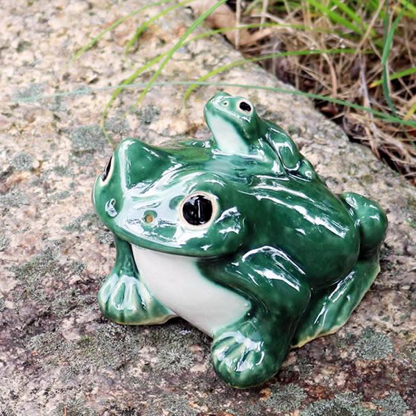 信楽焼 蛙 置物 かえる 陶器 縁起物 かわいい カエル おしゃれ ギフト