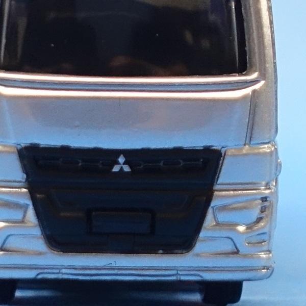 トミカ ロングトミカ 127 三菱ふそう スーパーグレート コンクリート