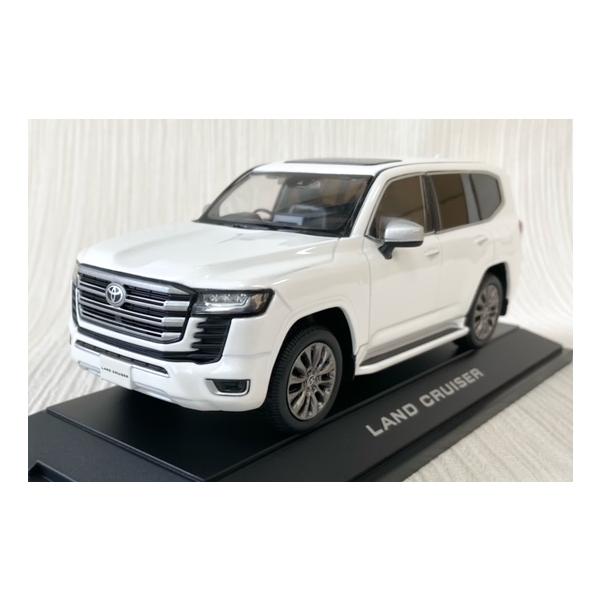 トヨタ特注 1/30 新型 トヨタ ランドクルーザー 300 ランクル カラー