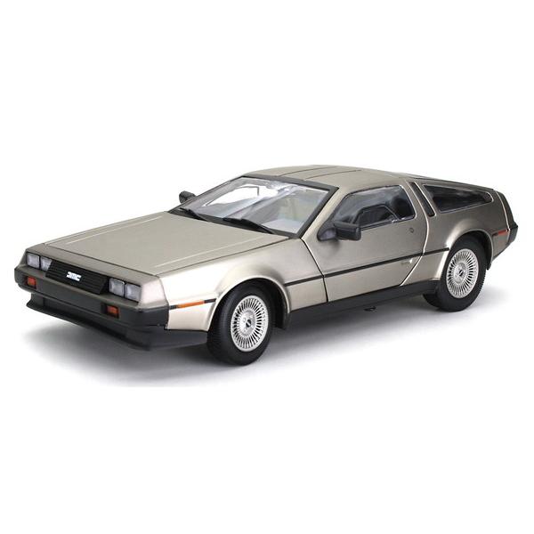 SUNSTAR 1/18 デロリアン DMC-12 1981 完成品ダイキャストミニカー