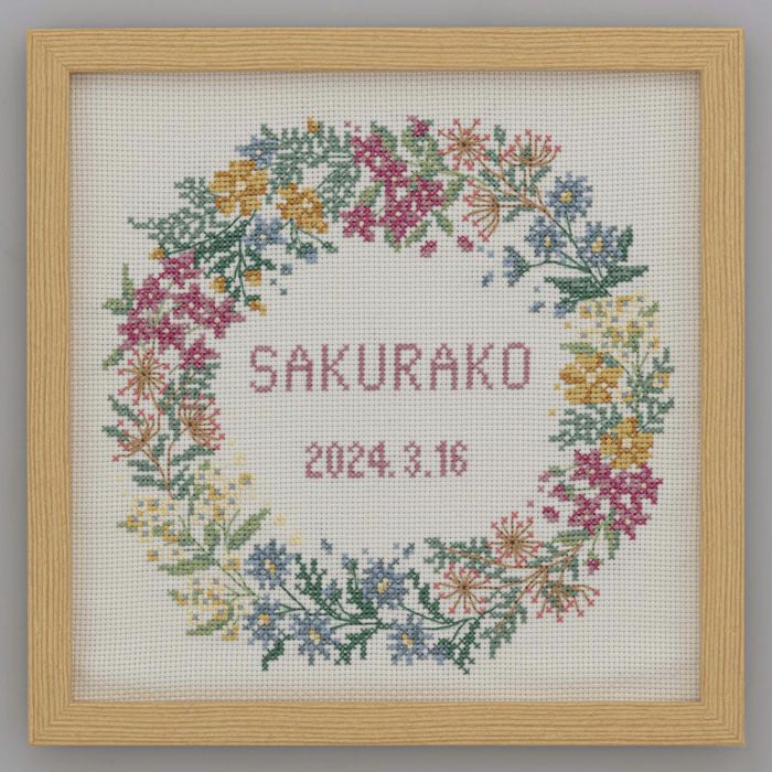クロスステッチフレーム＜記念日のリース＞ | リバティ 生地、編み物
