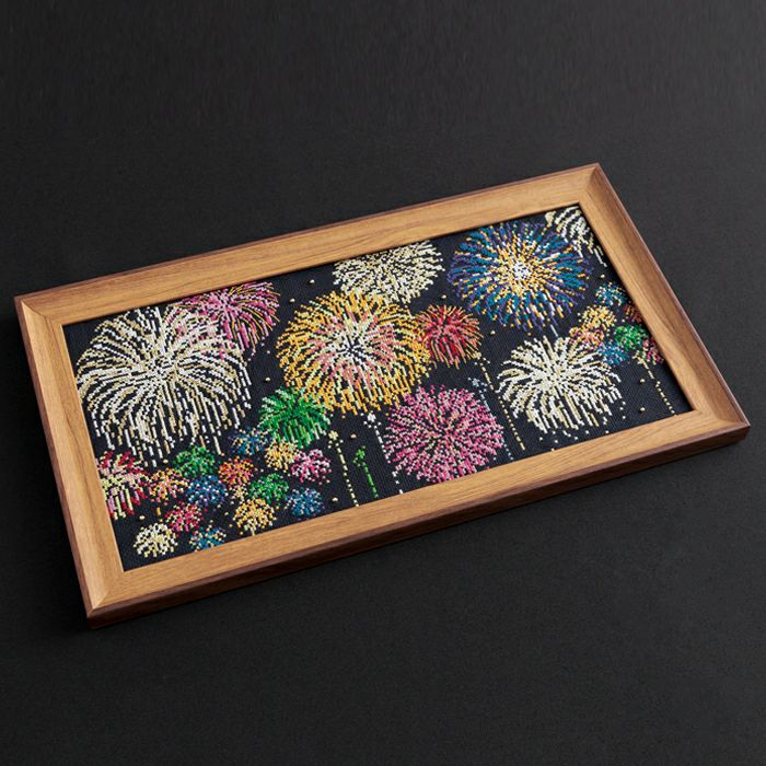 クロスステッチフレーム＜Strawberry＞ | リバティ 生地、編み物、刺繍