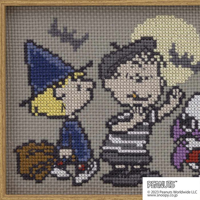 クロスステッチフレーム＜スヌーピーのハロウィン＞ | リバティ 生地